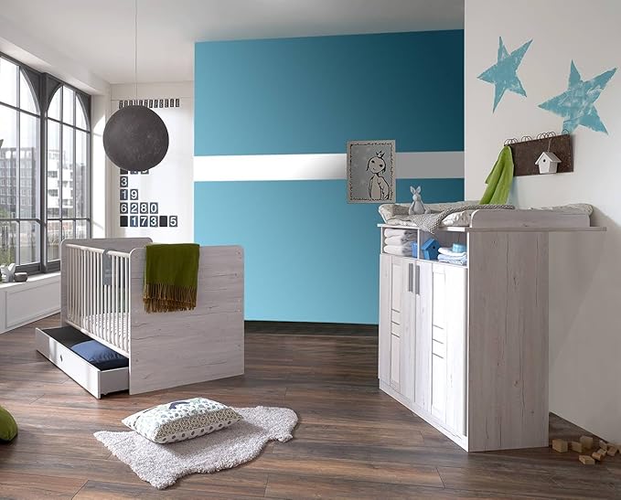 lifestyle4living Babybett und Wickelkommode Set, Babybett Set in Grau ist sehr pflegeleicht | Baby Bett mit Wickeltisch biete