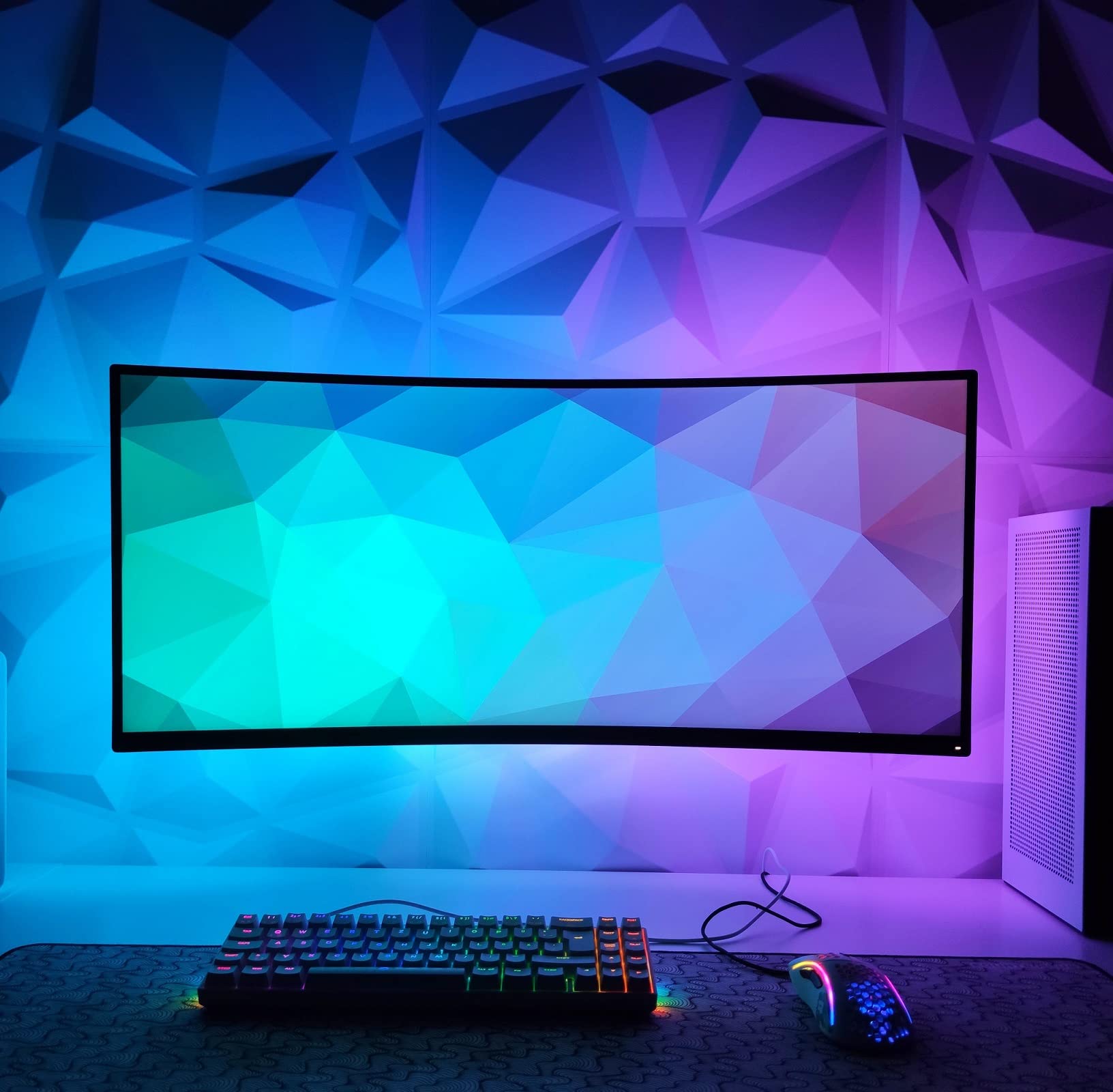 25 Packs 3D Wall Panels Style 3D Diamond Textured Wall Decor Tiles PVC Waterfroof Wallpaper 11.8 * 11.8inch