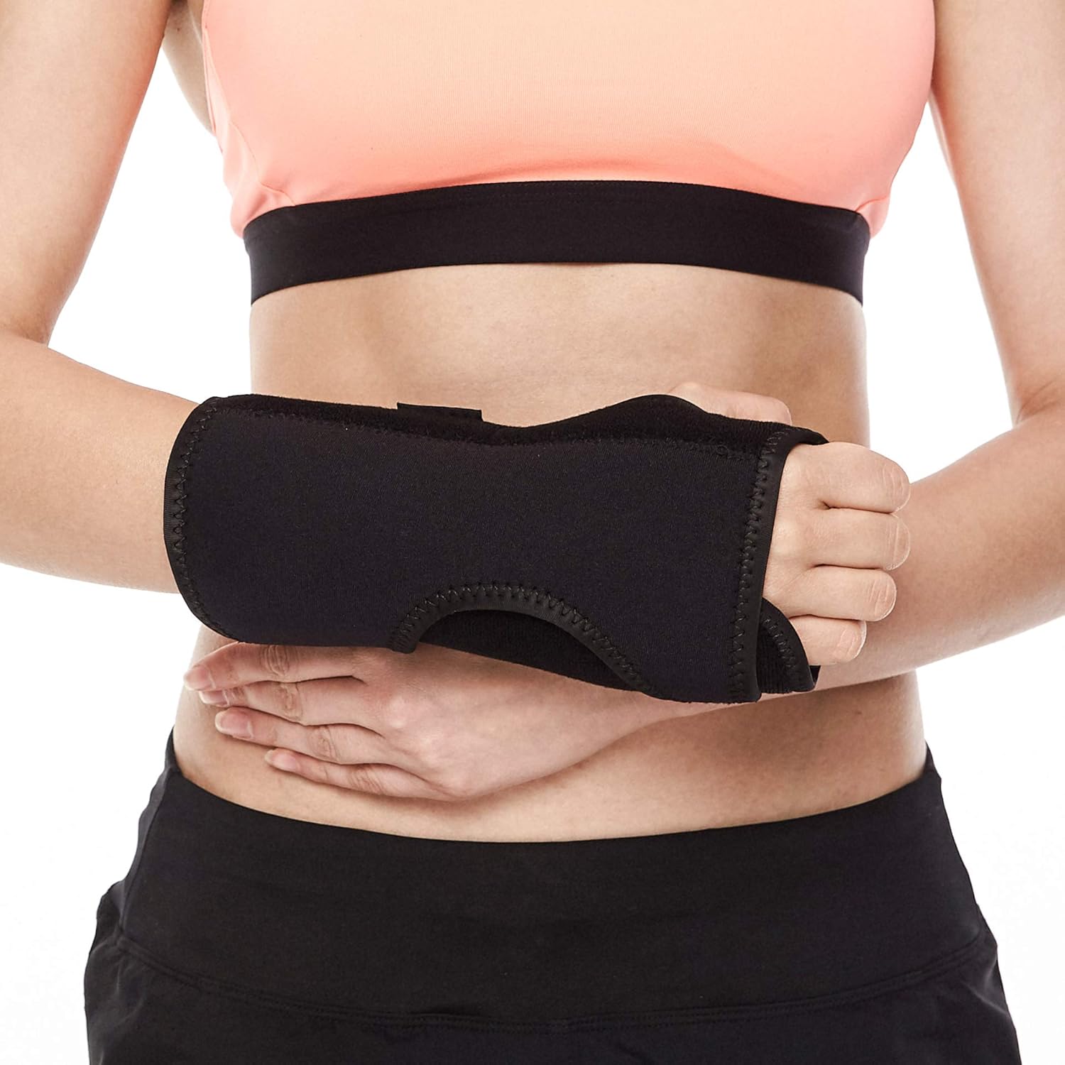BraceUP Night Sleep Wrist Support Brace, Lightweight Splint with Cushioned Pads for Carpal Tunnel: Sports & Outdoors