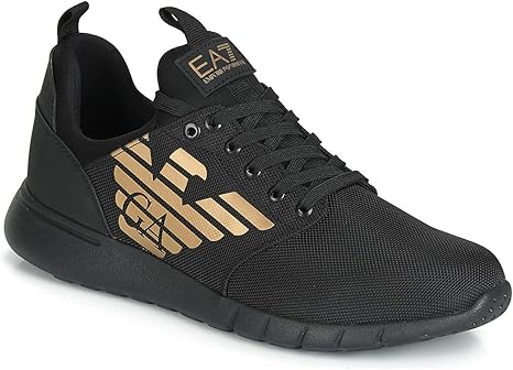 simple black trainers