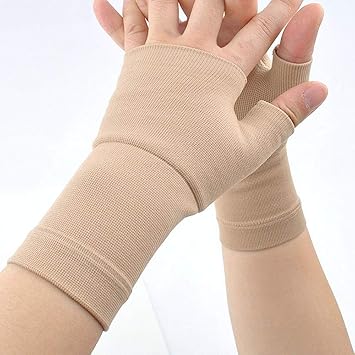 Amazon Co Jp 親指 腕 手首 サポーター 関節炎 手袋手首サポーター手首の固定 腱鞘炎 予防簡単装着 固定マウス親指の付け根 親指 サポーター腕を守る 運動 日常生活 野球テニスゴルフなどゴルフ吸汗速乾 肌色 L スポーツ アウトドア