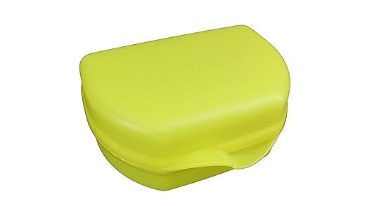 Tupperware(c) Snacky