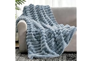Cozy Bliss Faux Fur Throw Blanket for Couch, Single-Person Blanket Cozy Soft Plush Winter Blanket for Sofa Bedroom Living Roo