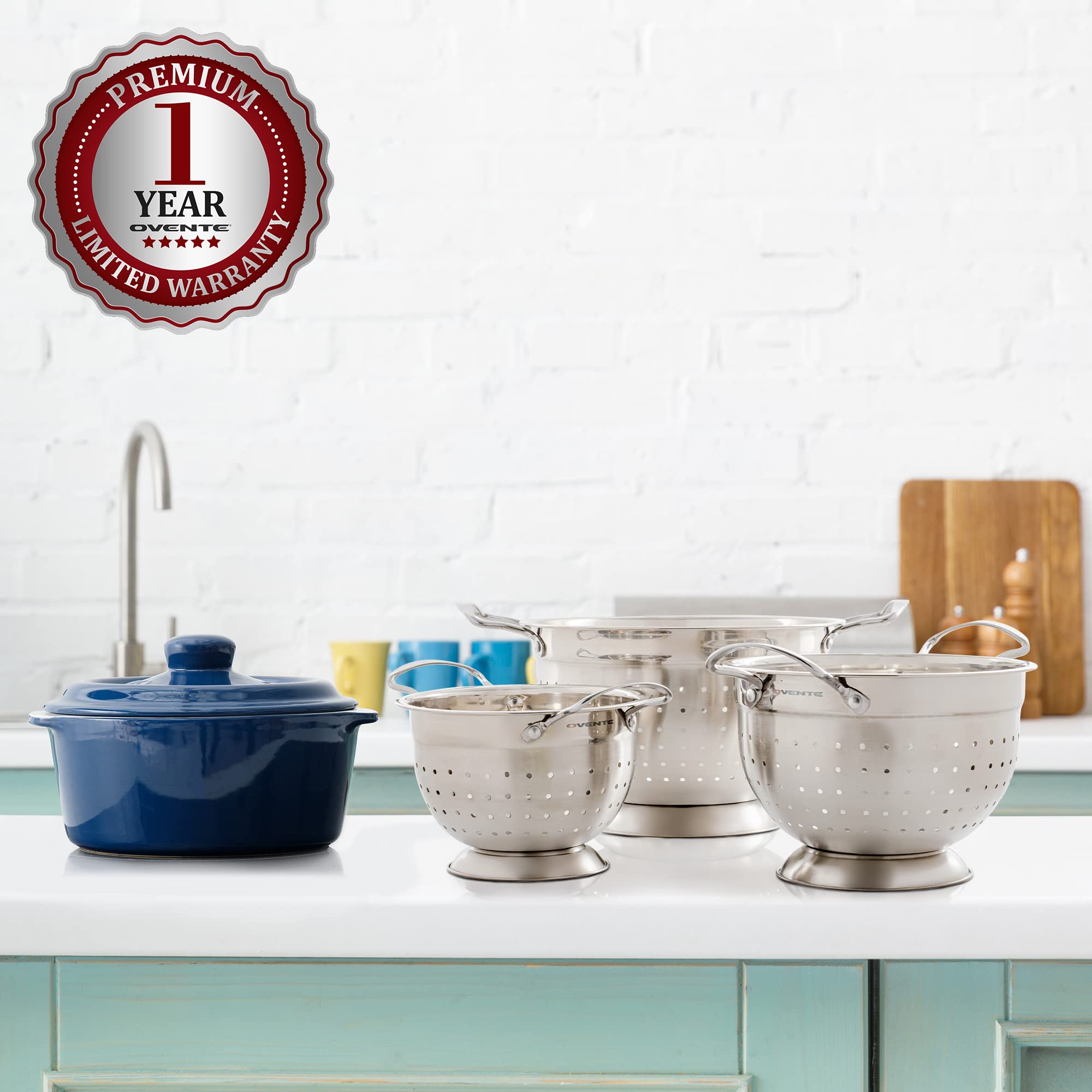 OVENTE Premium Stainless Steel Colander Set of 3 with Comfortable Large Handles, 1.5, 3, 5 Quarts Essential Kitchen Strainer for Draining Spaghetti Pasta, Rinsing Vegetables or Fruits, Silver C46263S