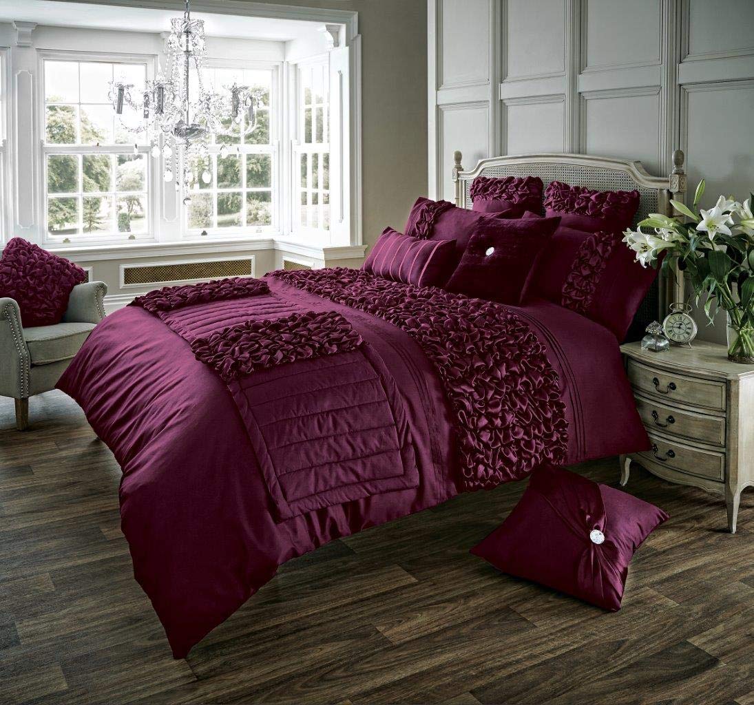 Gaveno Cavailia Fancy Frill Single Duvet Set Verina Aubergine, Luxury Elegant Bedding, 2 Piece Cotton Blend Reversible Bedlinen, Easy Care DuvetCover Bedset, 1 Quilt Cover and 1 Pillow Case