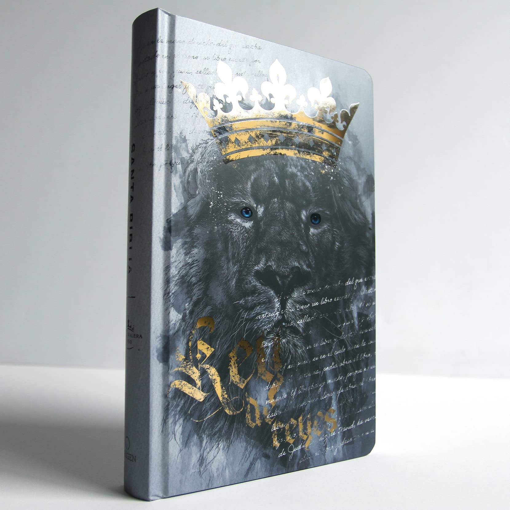 Biblia RVR60 letra grande tamaño manual, tapa dura León Rey de Reyes / Spanish Bible RVR60 Handy Size Large Print Hardcover Lion King of Kings (Spanish Edition) Biblia RVR60 letra grande tamaño manual, tapa dura León Rey de Reyes / Spanish Bible RVR60 Handy Size Large Print Hardcover Lion King of Kings (Spanish Edition) Hardcover