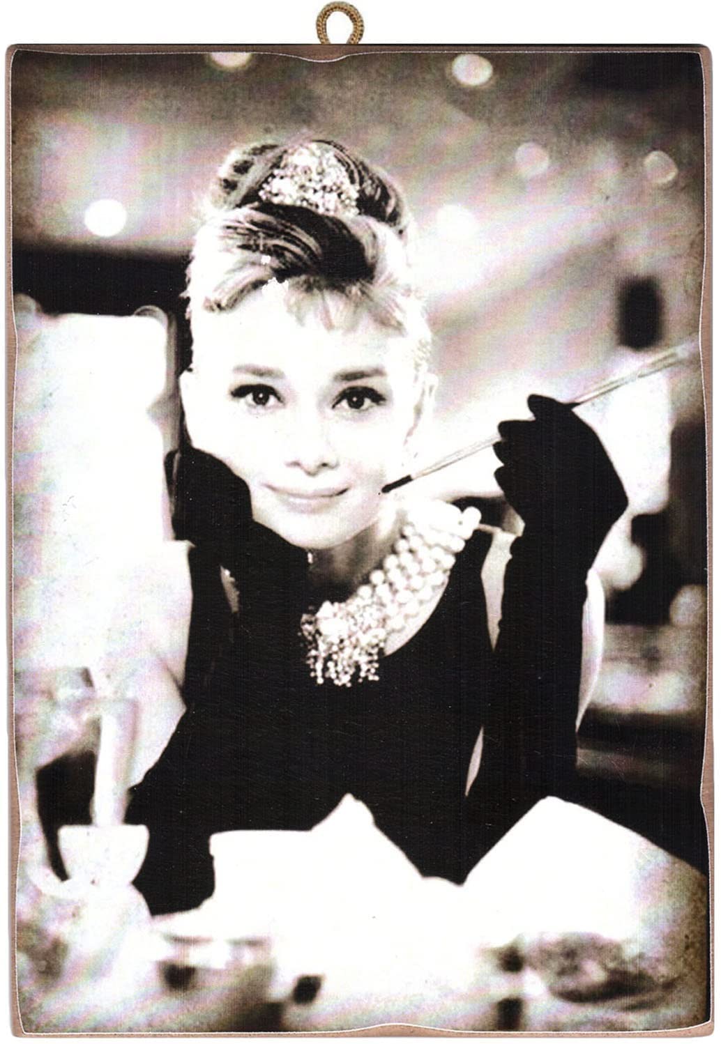 KUSTOM ART Vintage Style Picture Audrey Hepburn in the Breakfast Film by Tiffany. Wall Art, Wooden Plaque, Unframed, Living Room Decor