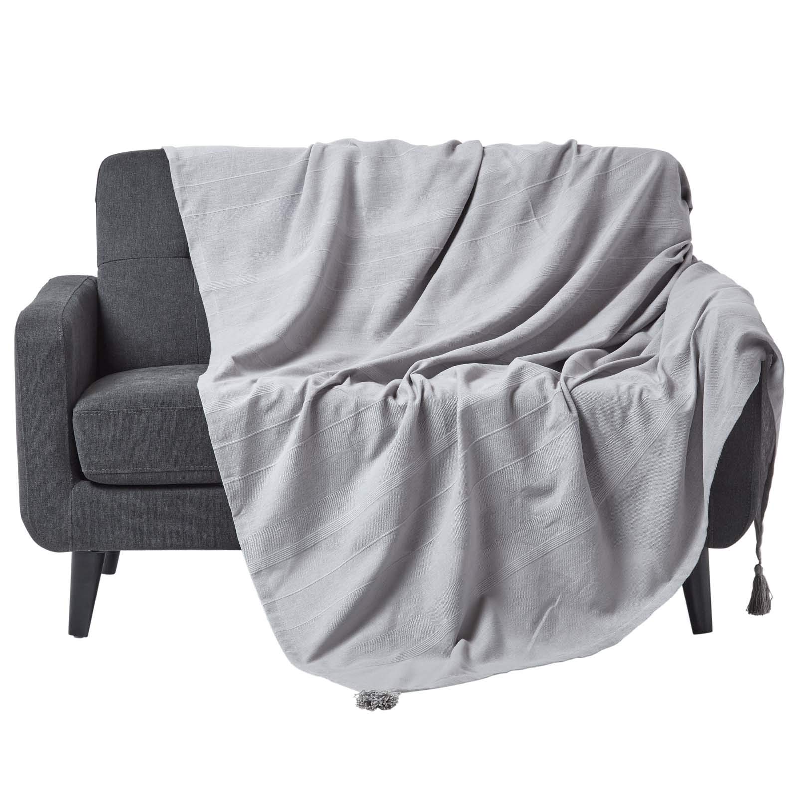 HOMESCAPES - Rajput Ribbed Throw/Bedspread 225 x 255 cm (90 x 100 Inches) Silver Grey Handmade 100% Cotton Suitable for most 1 or 2 Seater Sofas and Double/King beds Easy care washable at home