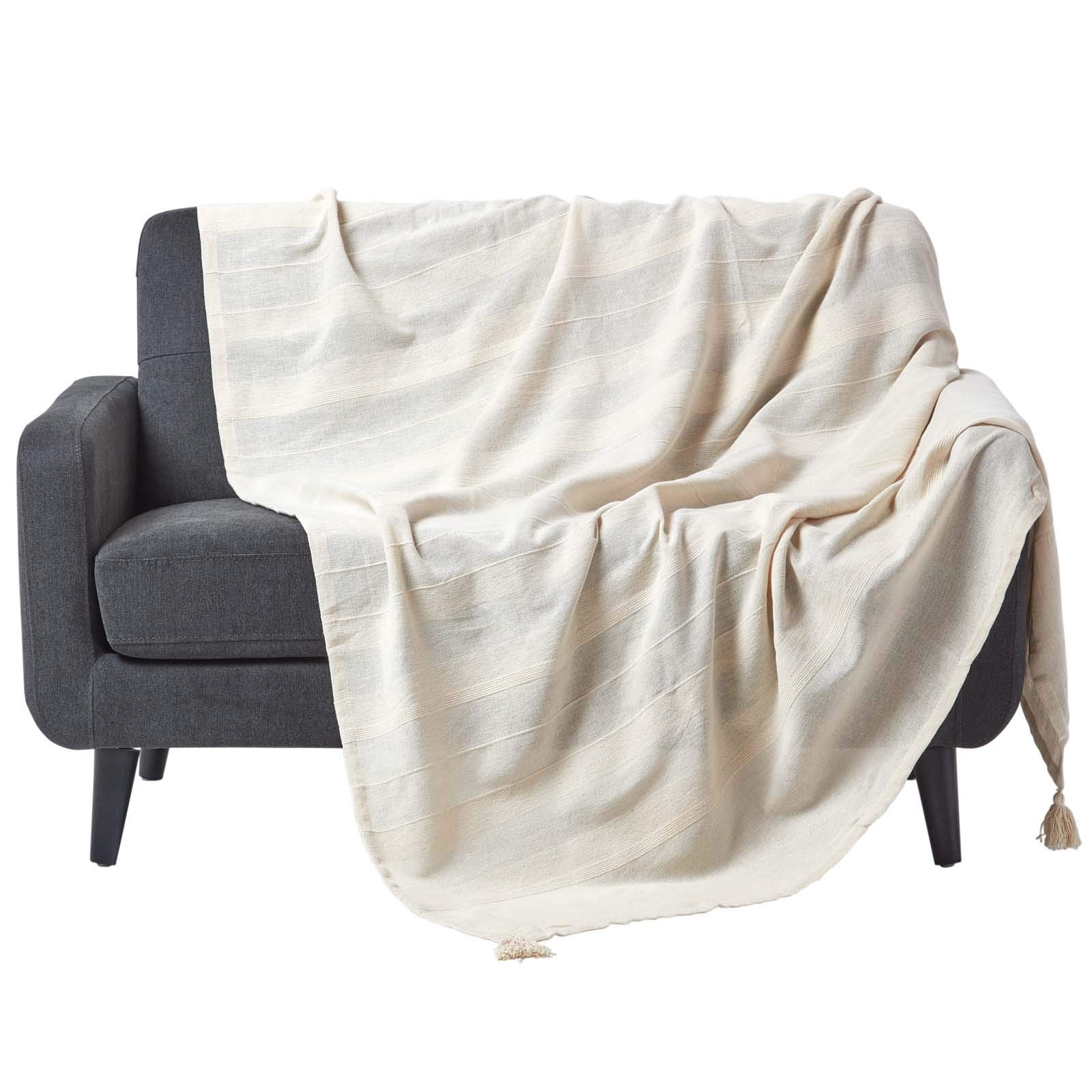 HOMESCAPES - Rajput Ribbed Throw 100 x 140 Inches Natural 100% Cotton, Suitable for most 3 Seater Sofas or Double, King bedspreads, Easy care, washable at home.