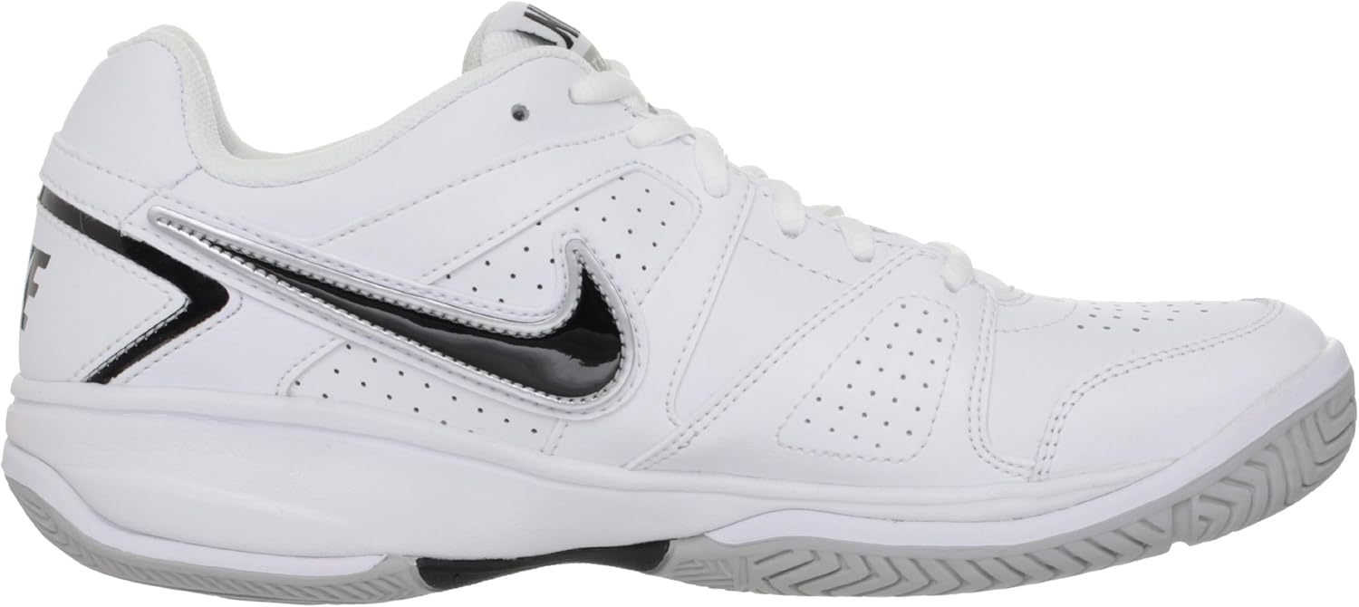 nike city court 7 junior trainers