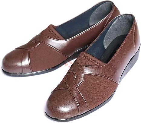 Amazon Co Jp 靴 レディース パンプス 歩きやすい 3 5cm ローヒール 外反母趾対応 ストレッチ 4e 超軽量 クロス ブラウン 23cm Pacific 日本製 ホーム キッチン