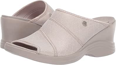 Amazon.com | BZees Women's Huggable Wedge Slide | Sandals