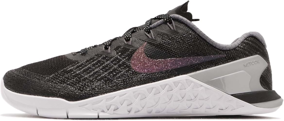 nike fabric trainers