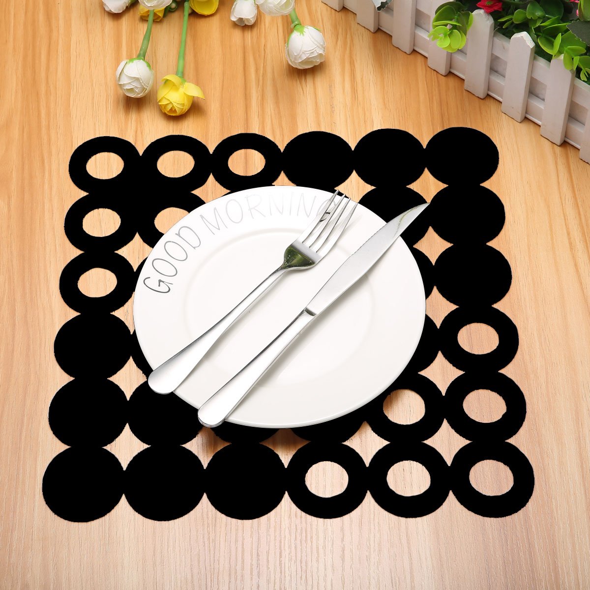 Jeteven Pack of 4 Non-Woven Felt Placemat Table Mat Heat Resistant Dining Table Kitchen Home Black