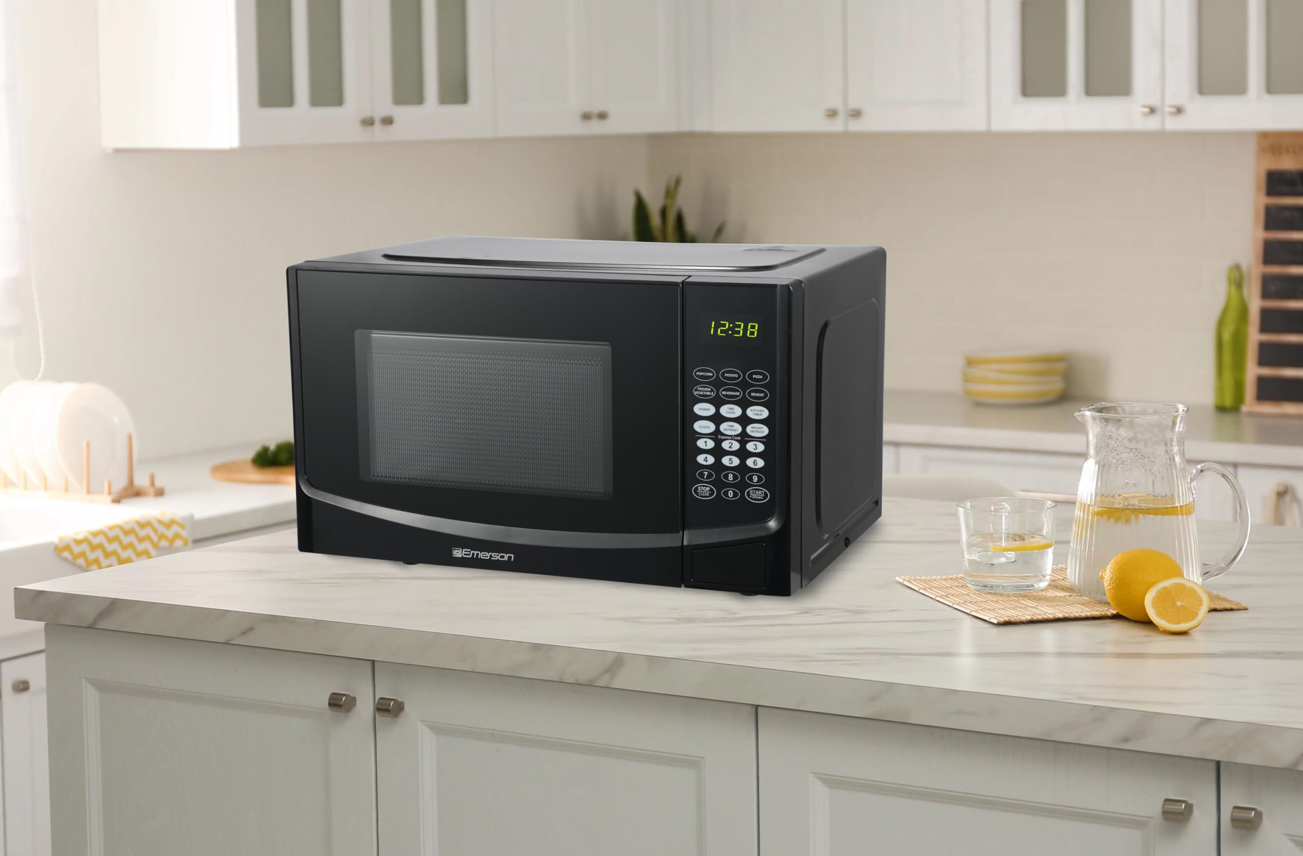 Emerson MW9255B Countertop Microwave Oven, 6 Pre-Programmed Settings, Removable Glass Turntable and Child Safety Lock, 0.9 Cu ft, 900W, Black