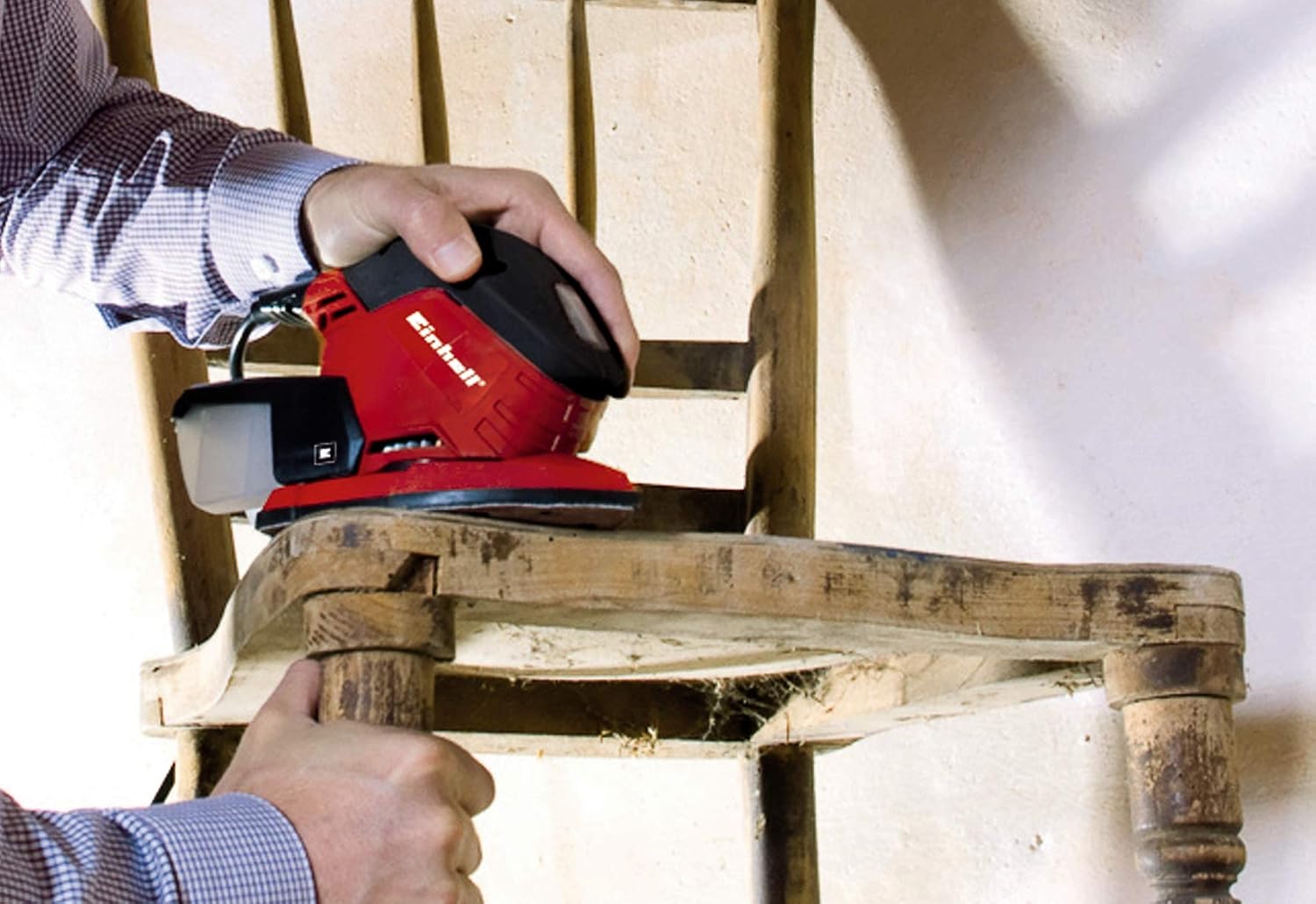 Einhell Detail Sander 130W, Multi Sander, for Sanding Surfaces and Corners 3M Cable, Includes 3 x P120 Sanding Sheets - Image 4