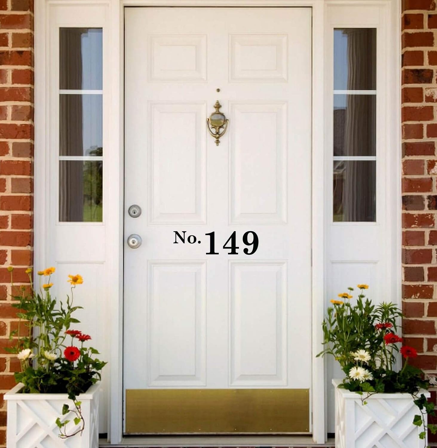 Входные двери в американском стиле. Окно над дверью в доме. Современные входные двери. Современные входные двери. Дизайнерские входные двери.