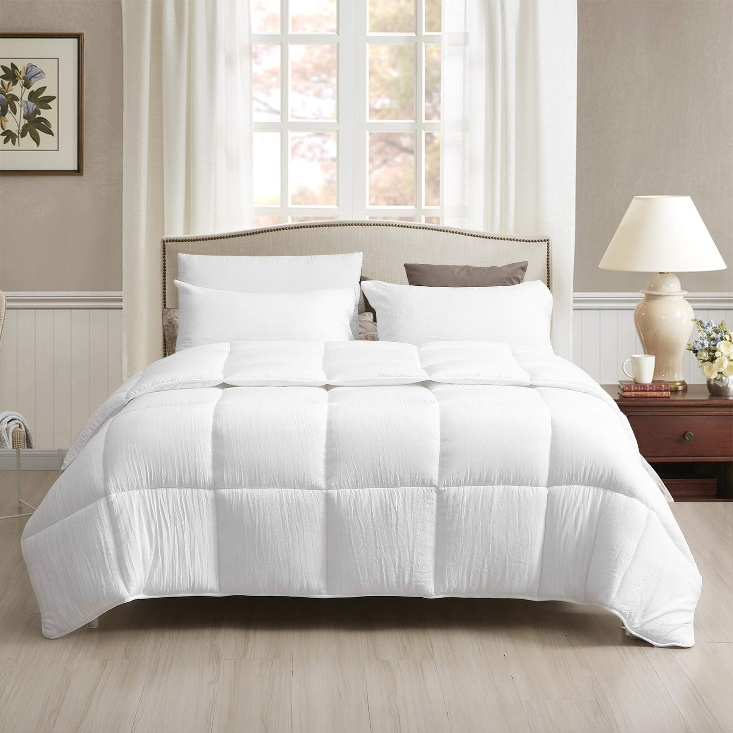 Duvet White Down Comforter Queen All Season Cloud Fluffy Breathable Sustainable Microfiber Comforter with Corner Tabs - Ergonomic Quilted KUSNUG