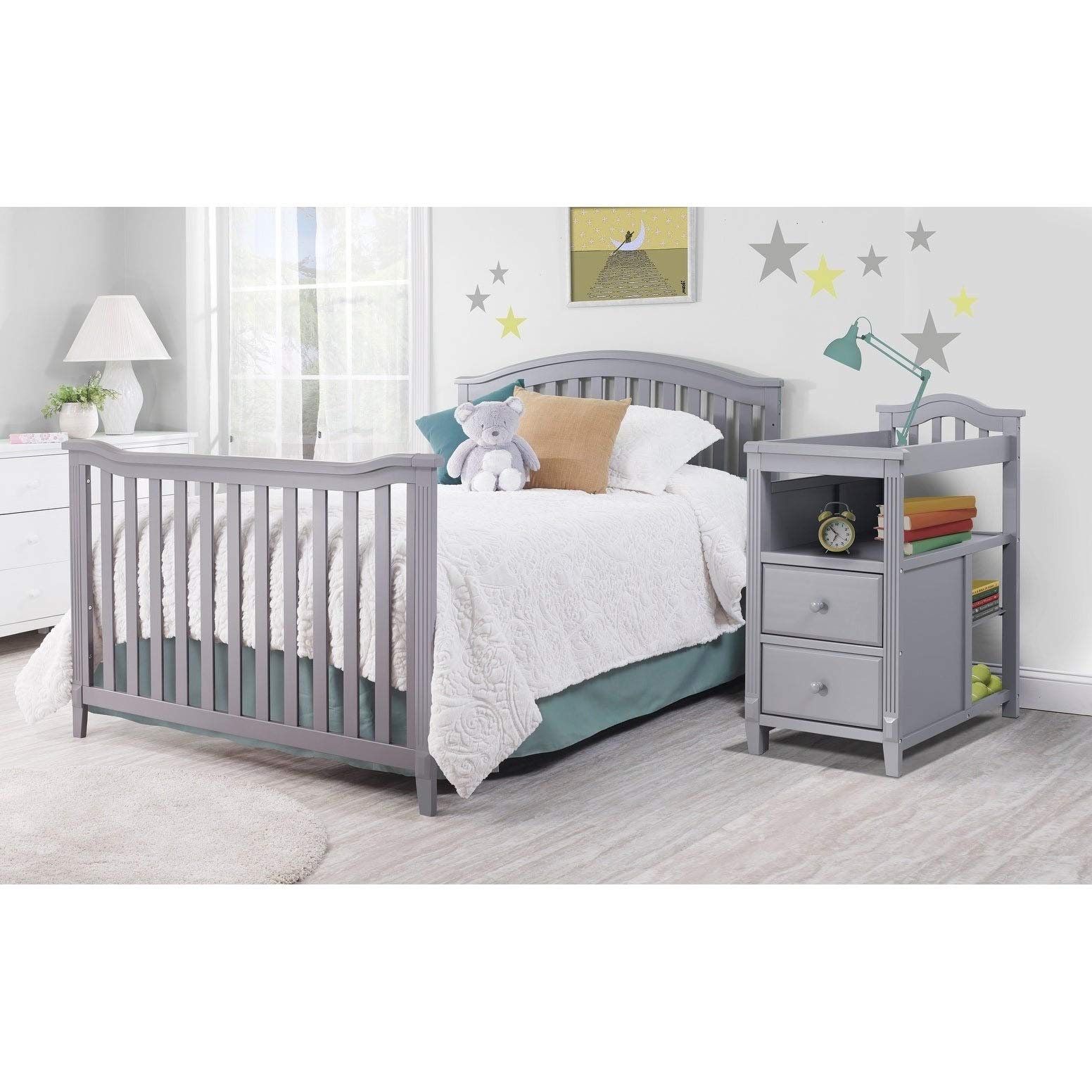 SORELLE FURNITURE Berkley Crib and Changer with Slat Panel Back Classic