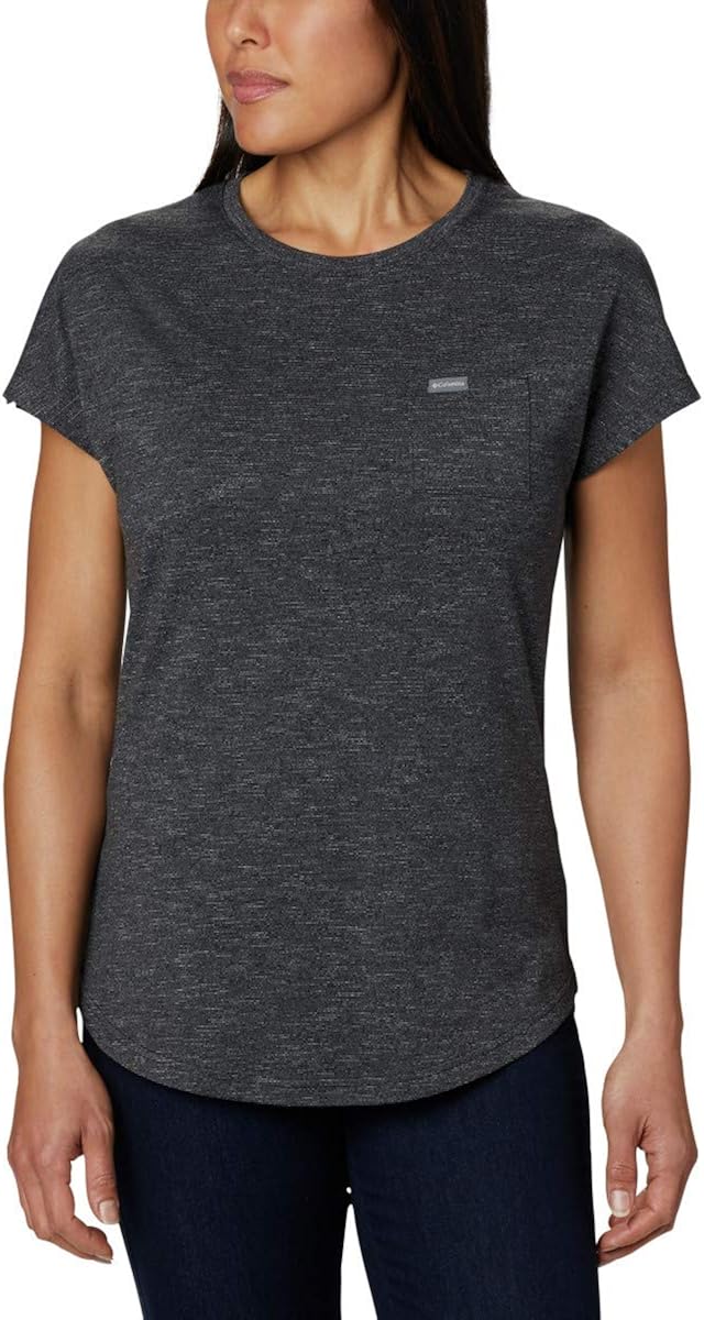 Columbia Women's Cades Cape Tee: Clothing