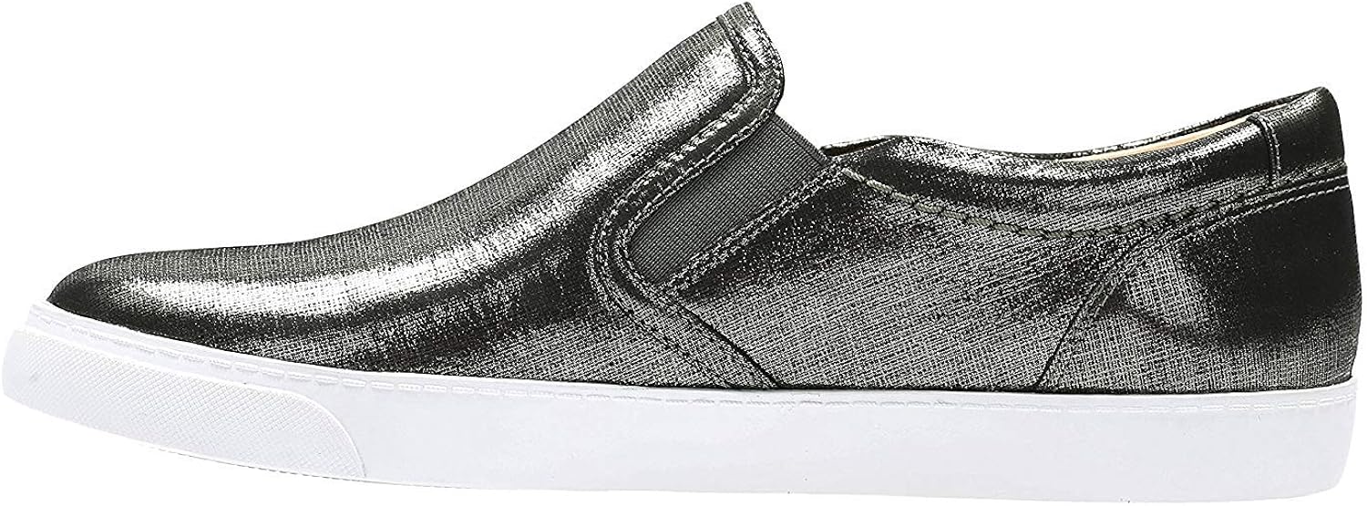 clarks glove puppet white