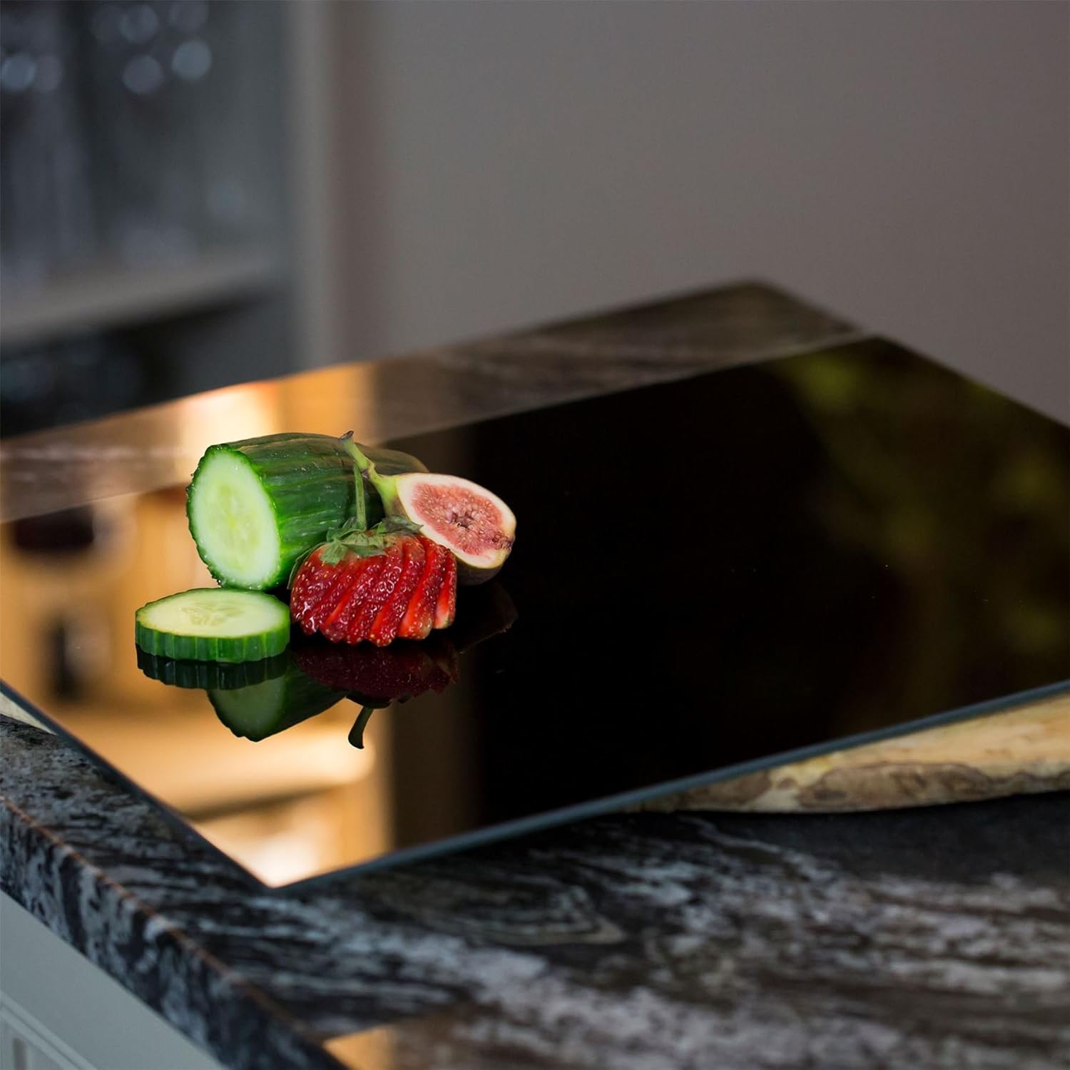 Black 400mm x 300mm Harbour Housewares Glass Kitchen Chopping Board Bar