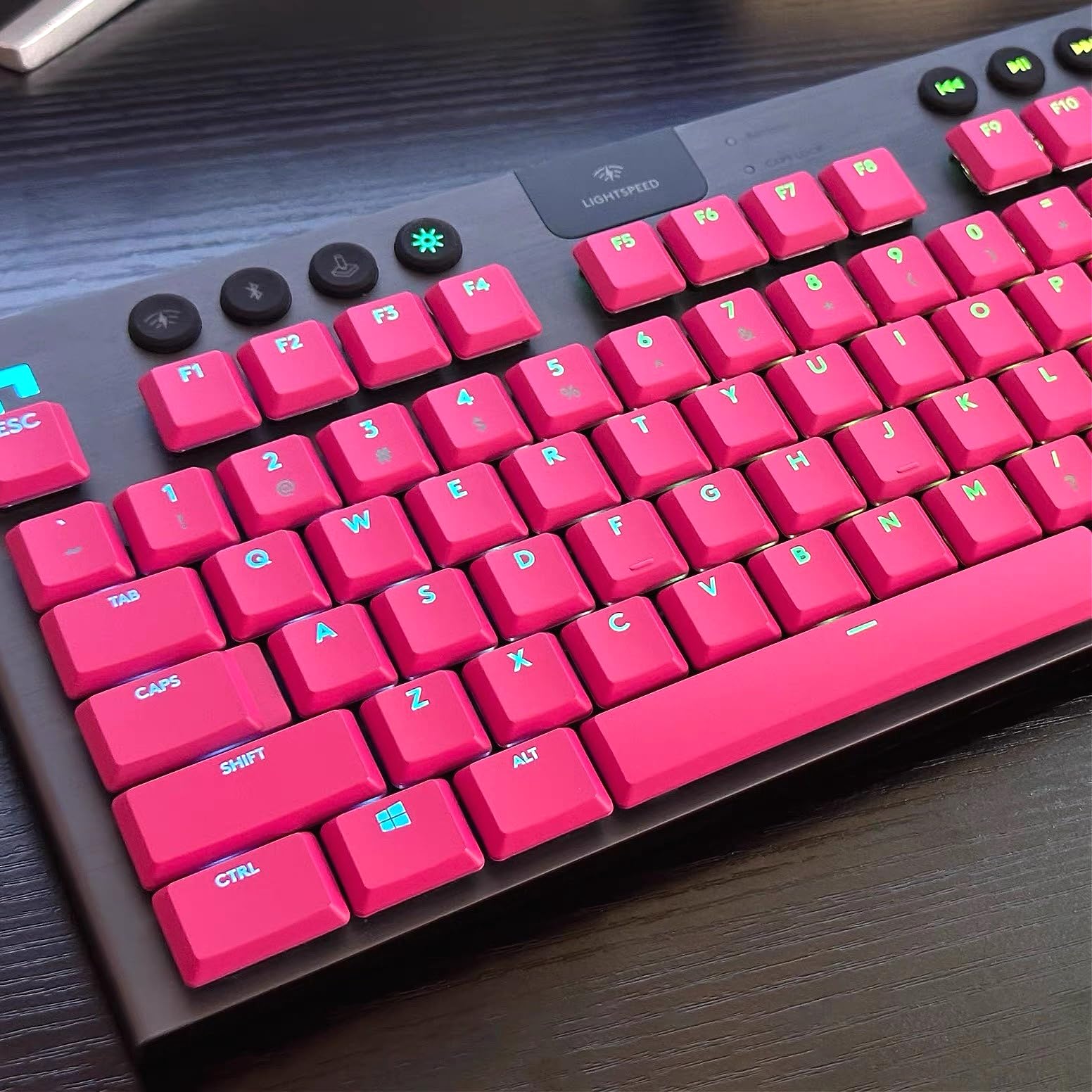 A complete set of keycaps 111 keys compatible with Logitech G813/G815/G913/G915 TKL RGB mechanical gaming keyboards Non-Slip Keycaps (pink)