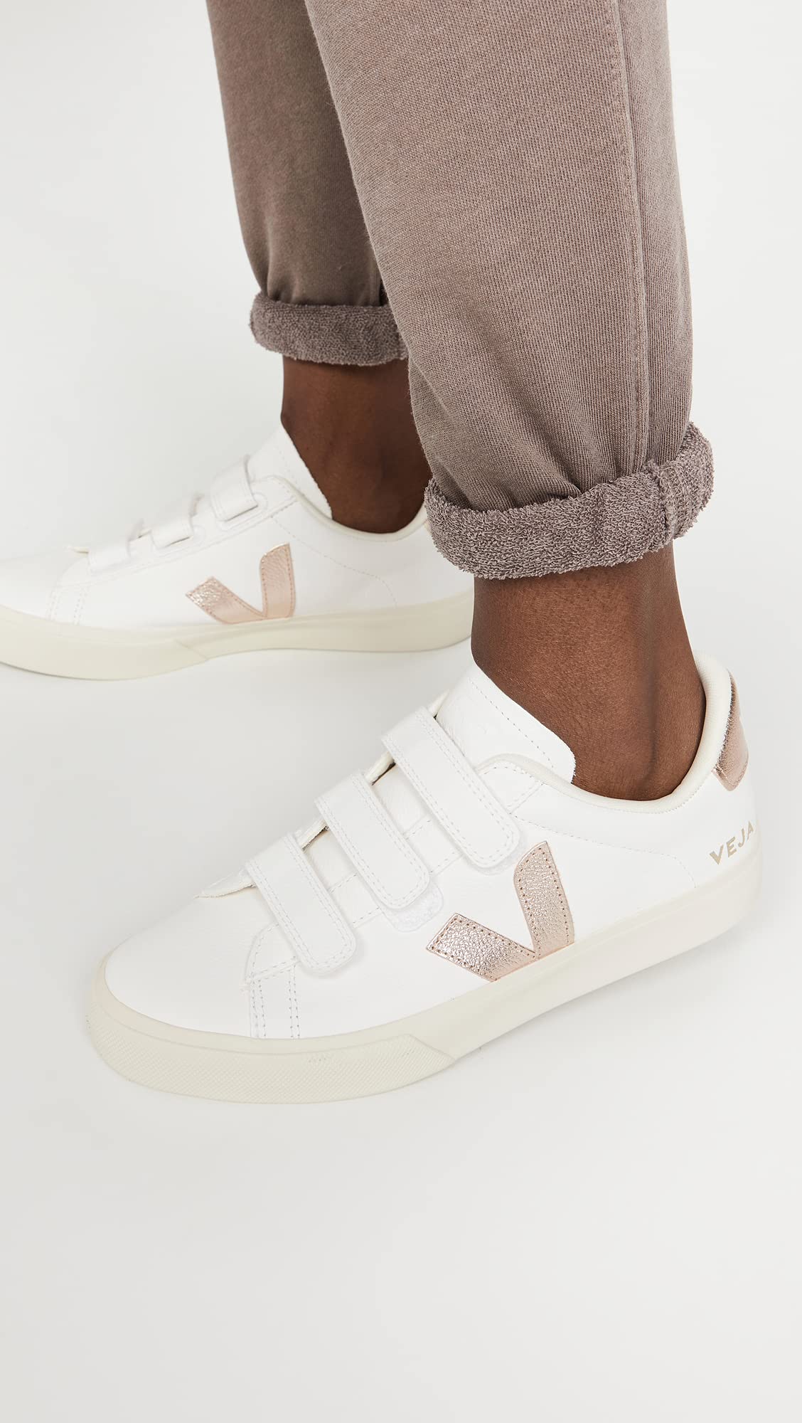 Veja Women's Recife Logo Sneakers