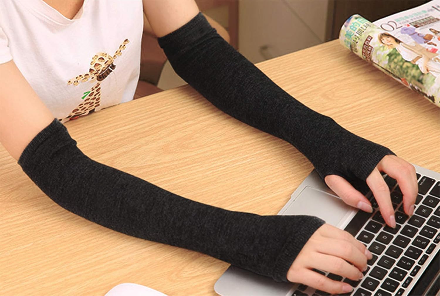 Amandir 2-4 Pairs Long Fingerless Gloves for Women Arm Warmers Knit Thumbhole Stretchy Gloves(Style 2) at  Women’s Clothing store