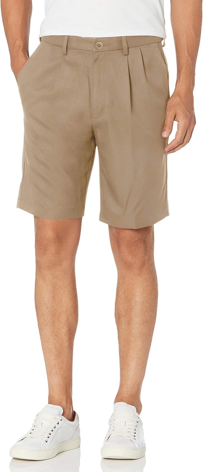 Haggar Men's Cool 18 Pro Pleat Front 4-Way Stretch Expandable Waist Short- Regular and Big & Tall Sizes at  Men’s Clothing store