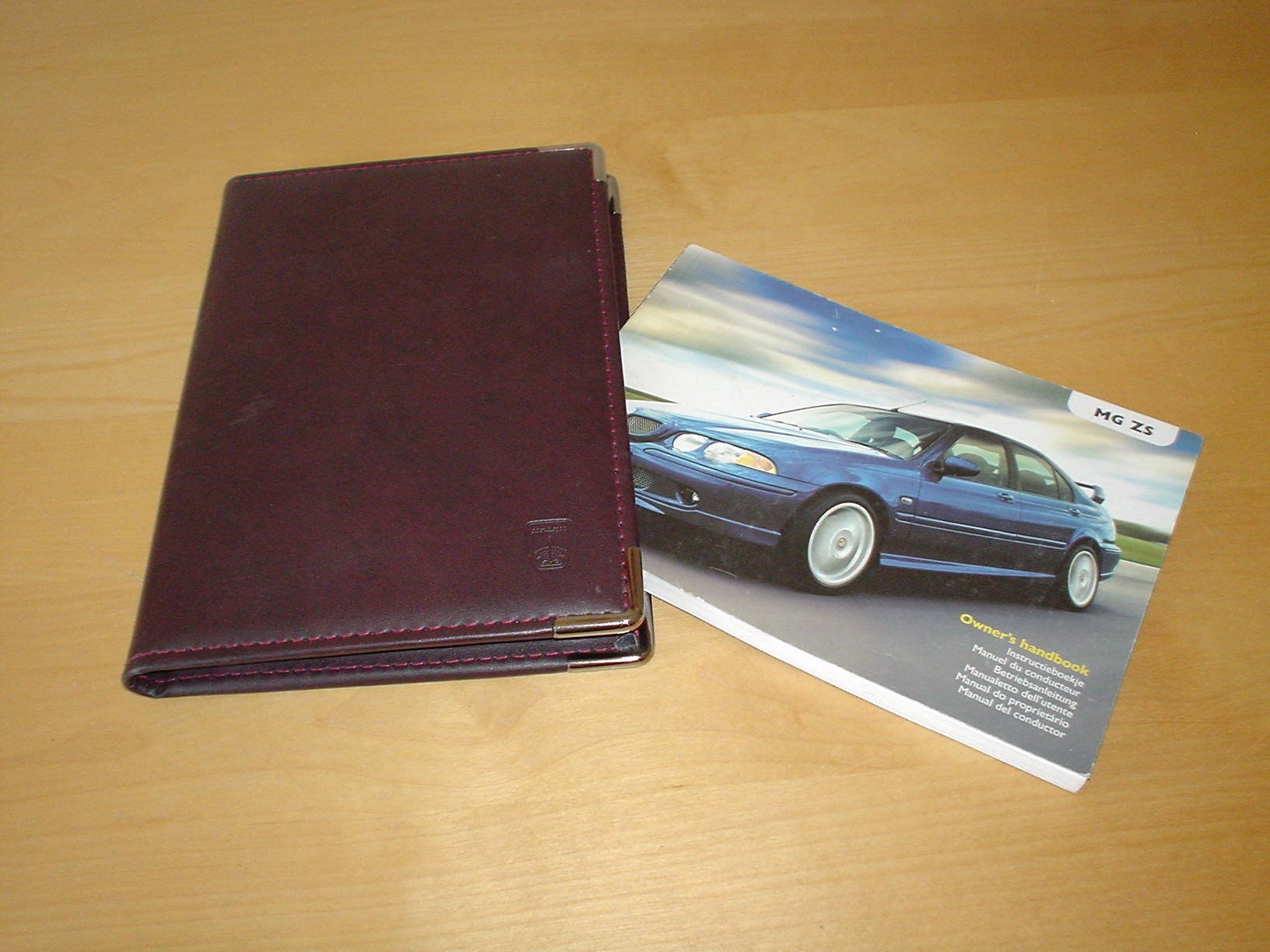 ROVER / MG MGZS MG-ZS OWNERS HANDBOOK c/w WALLET (2001 - 2005) - 1.4 L,  1.6, 1.8, 2.0, 2.5 PETROL ENGINES 2.0 LITRE DIESEL ENGINES - OWNER'S HAND  BOOK ...