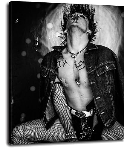 Amazon.com: QFZMTVU Yungblud Poster Canvas Prints Room Aesthetic