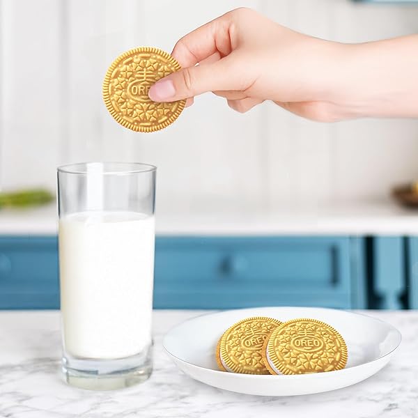 OREO GOLDEN BIRTHDAY CAKE CREME SANDWICH COOKIES, LIMITED EDITION, 10.68 OZ