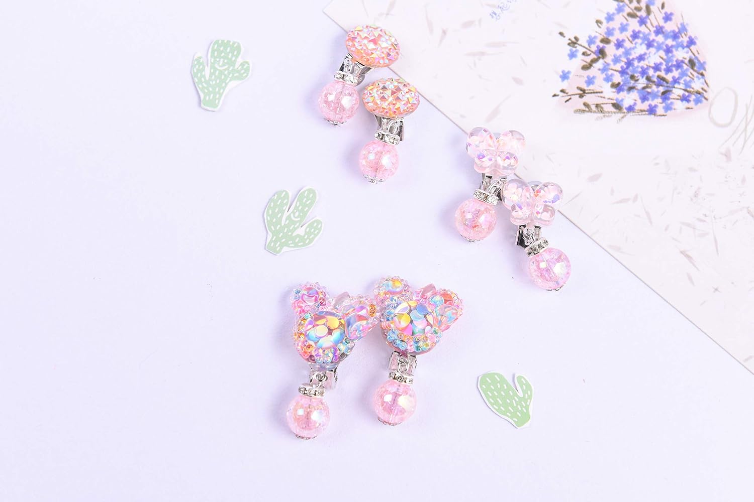 Amazon 子供 イヤリング おもちゃ 小さな女の子のためのイヤリング かわいい おもちゃ ピカピカ 宝石 動物 花 ハートピアス 縁日 お祭り 夏祭りに大活躍 プレゼント 混合様式 12組 Diamond Earrings イヤリング おもちゃ