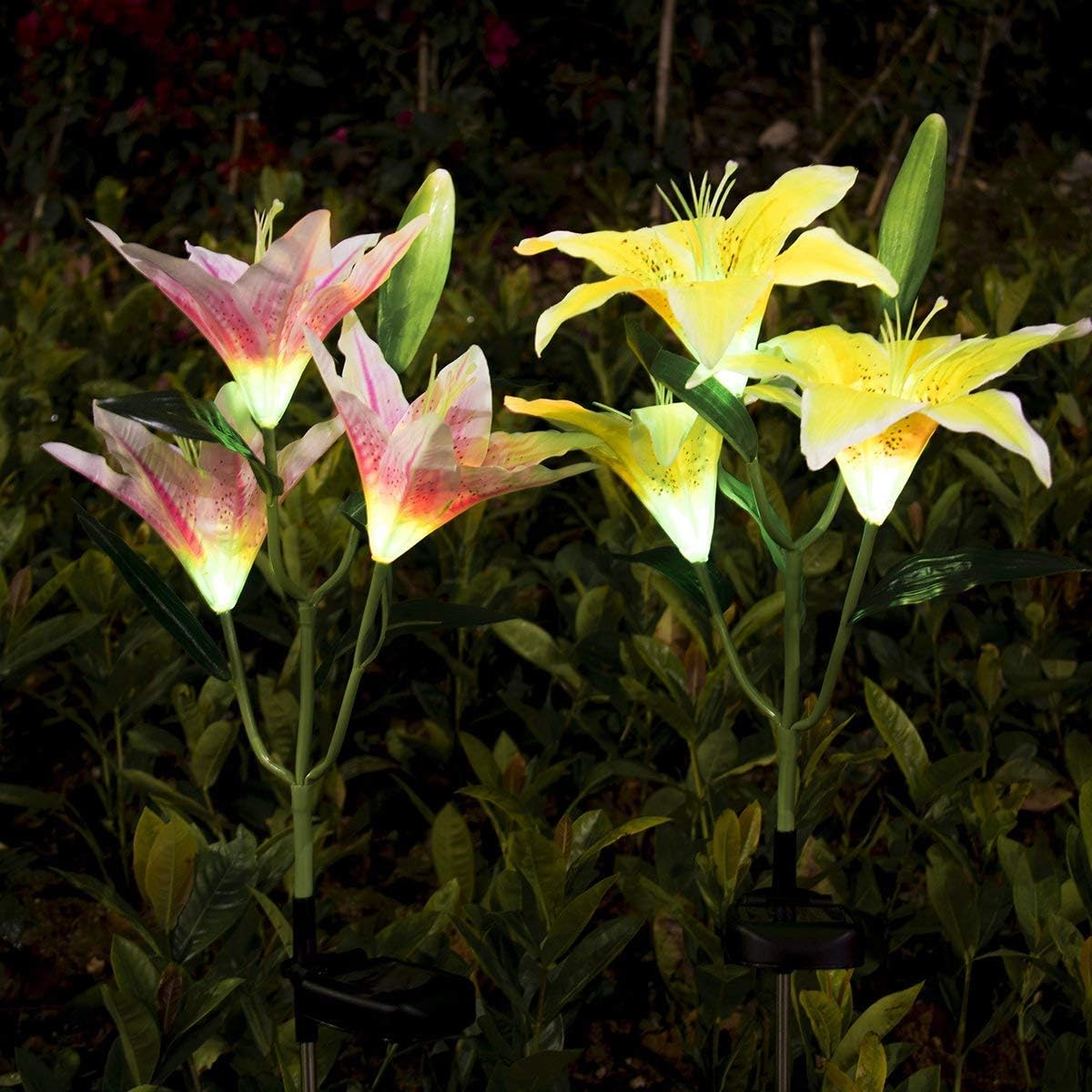 YUNLIGHTS Solar Garden Lights, 2Pcs Solar Garden Lily Flower Decorative Lights Outdoor Waterproof Solar Garden Stake Lights Multi-Color Emulated Solar Flower Lights Changing Decor for Yard, Lawn Patio