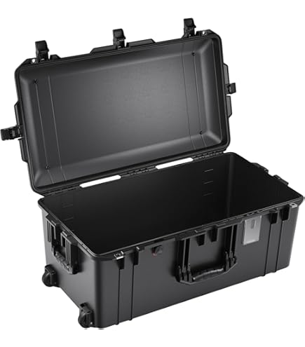 Amazon.com: Pelican 1560 Case With Foam (Black) : Sports & Outdoors