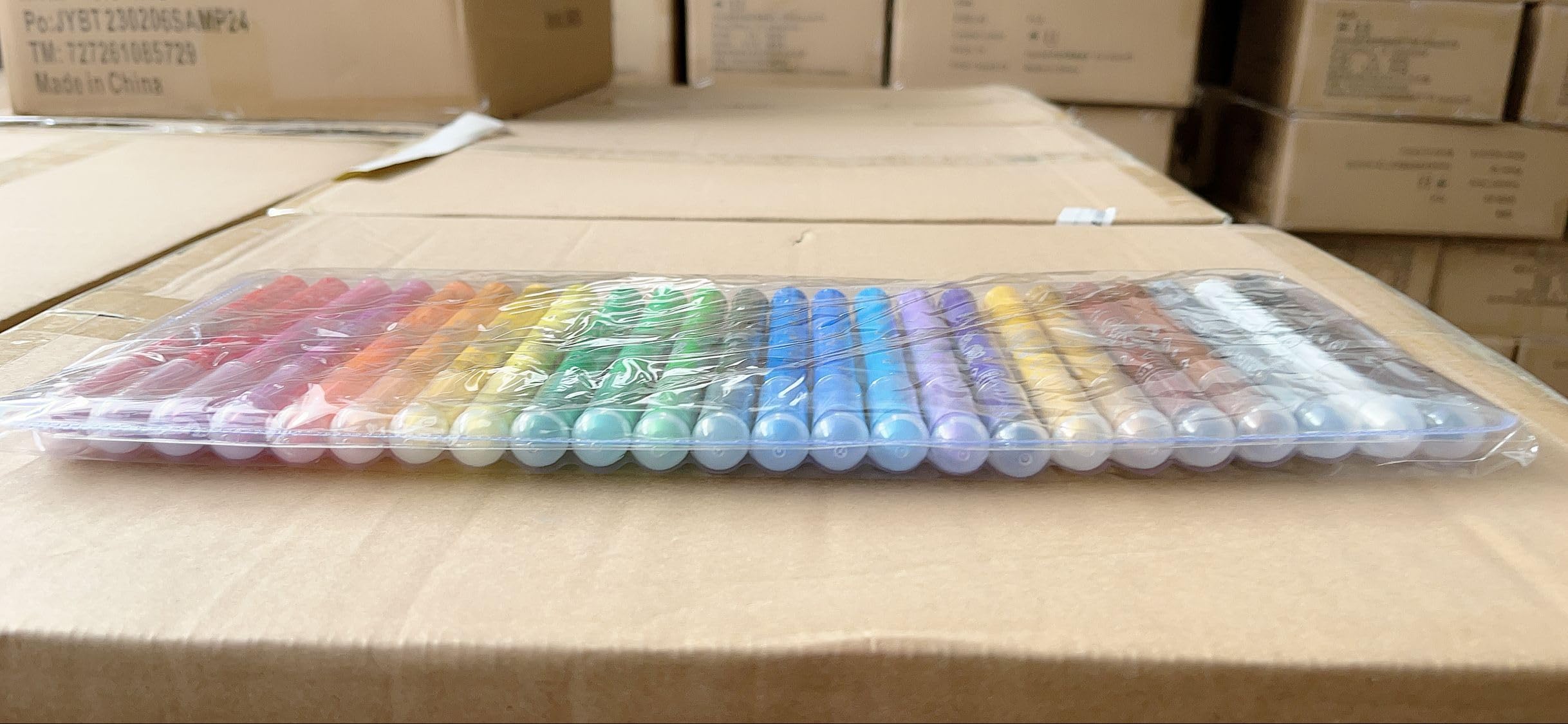 Shuttle Art 24 Colors Gel Crayons for Toddlers, Non-Toxic Crayons Set for Kids Children Coloring, Crayon-Pastel-Watercolor Effect, Ideal for Paper