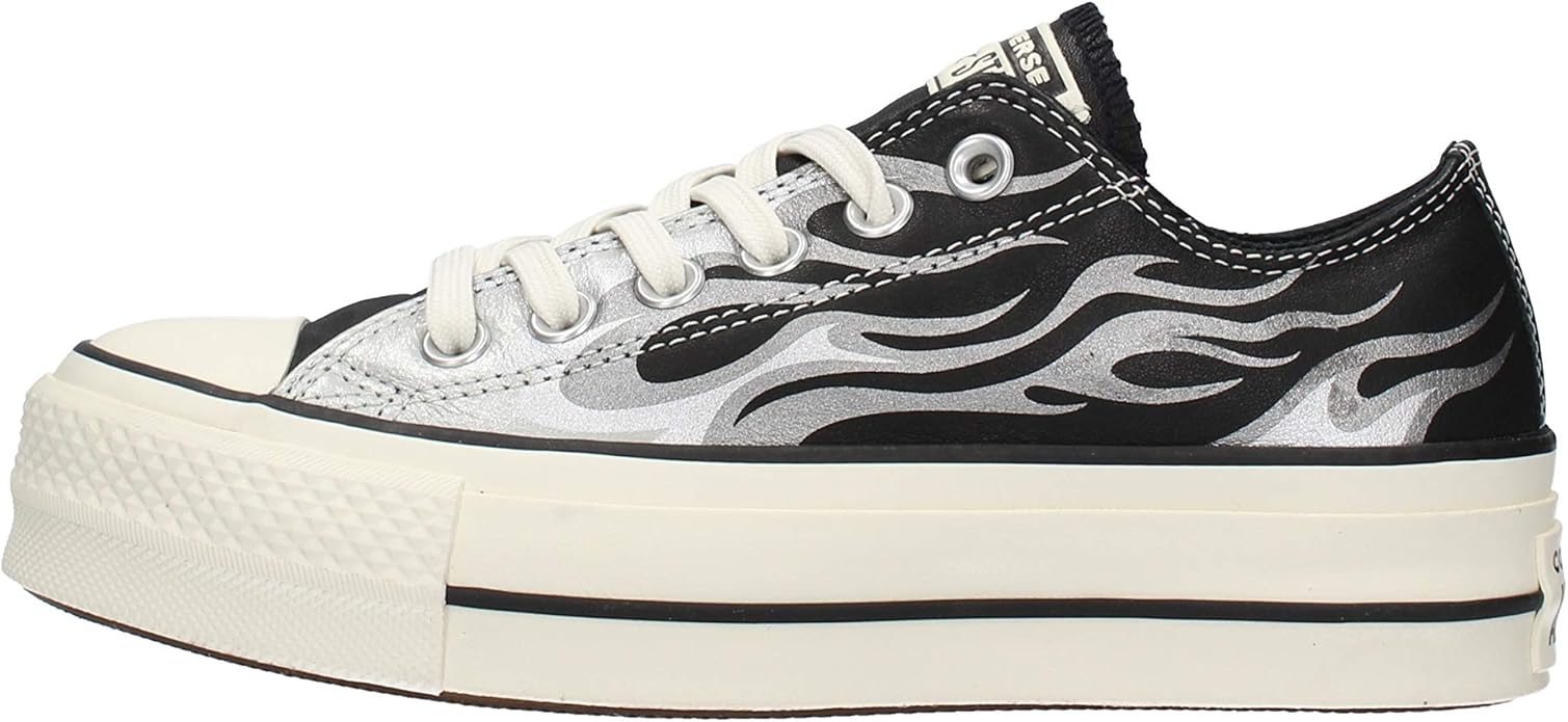 converse type sneakers