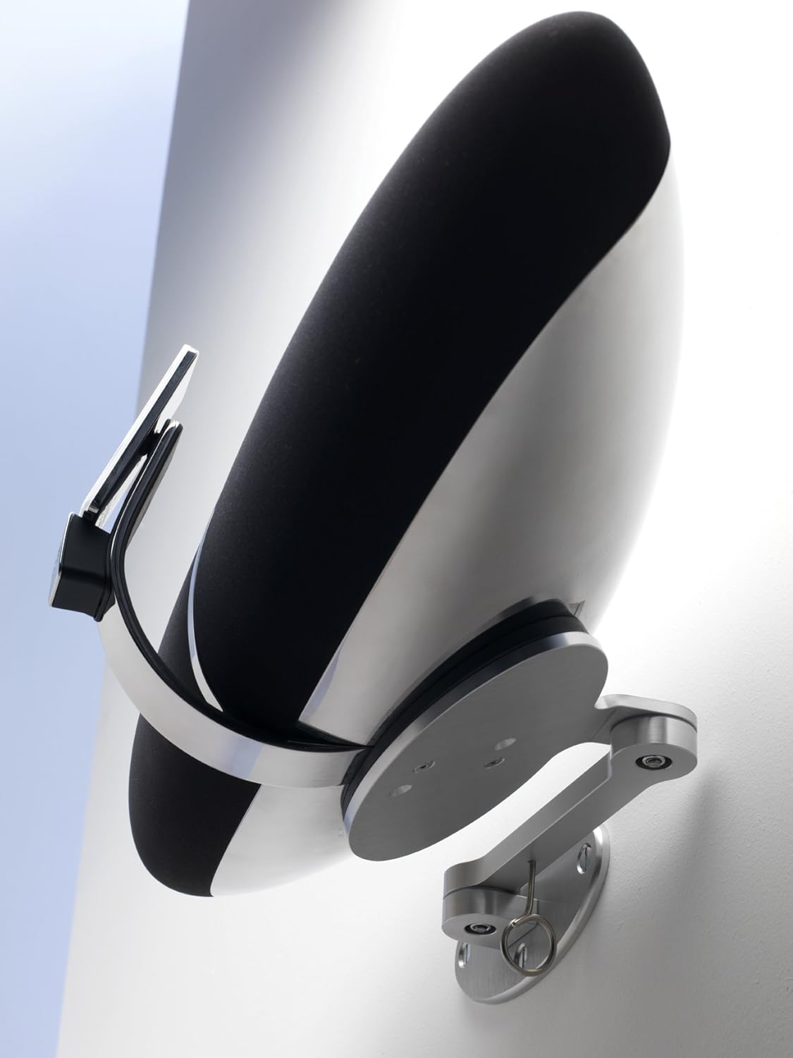 zeppelin wireless wall mount