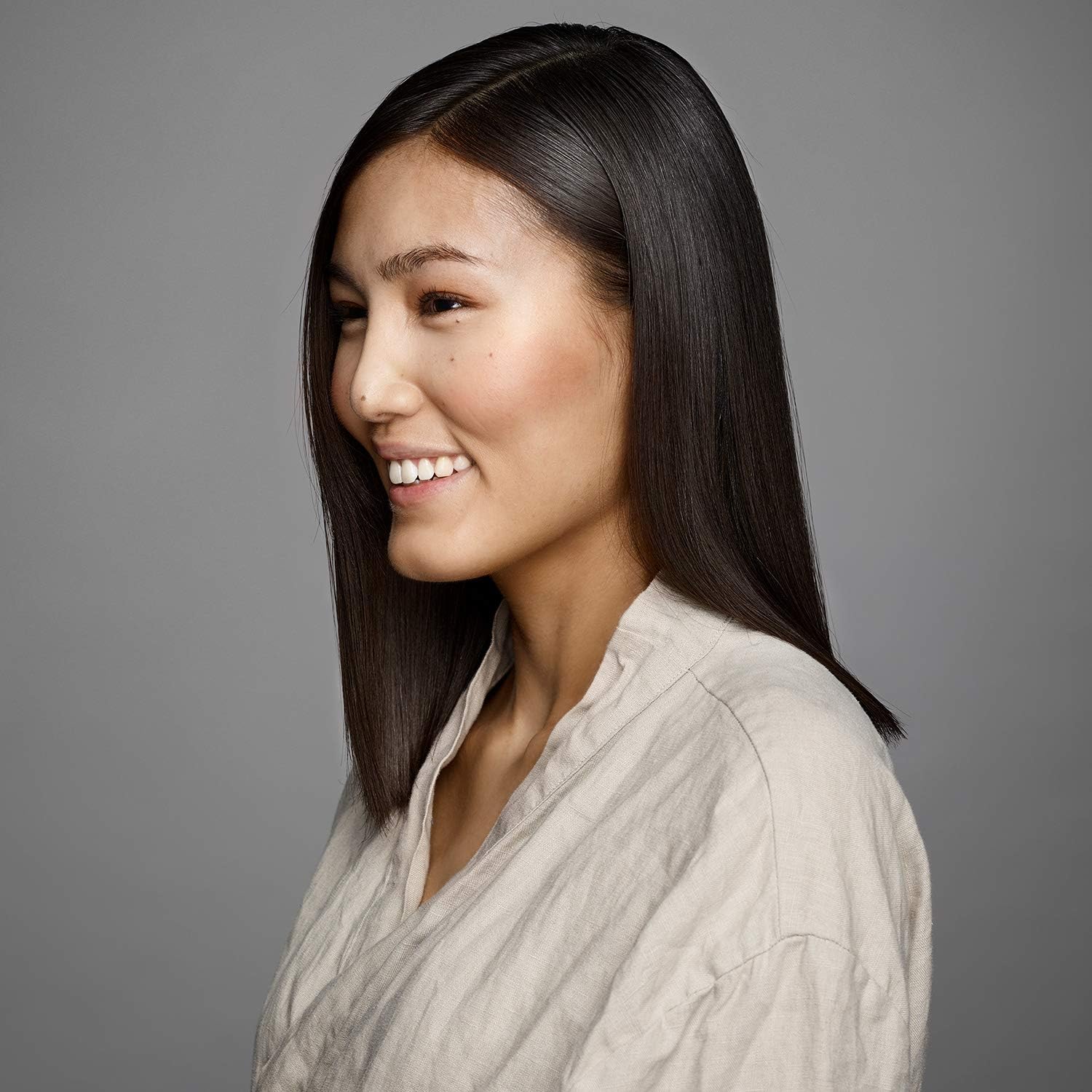 Maria Nila True Soft, Moisturizing Conditioner for Dry Brittle Hair Argan Oil Remoisturises & Reduces Frizz - Image 4