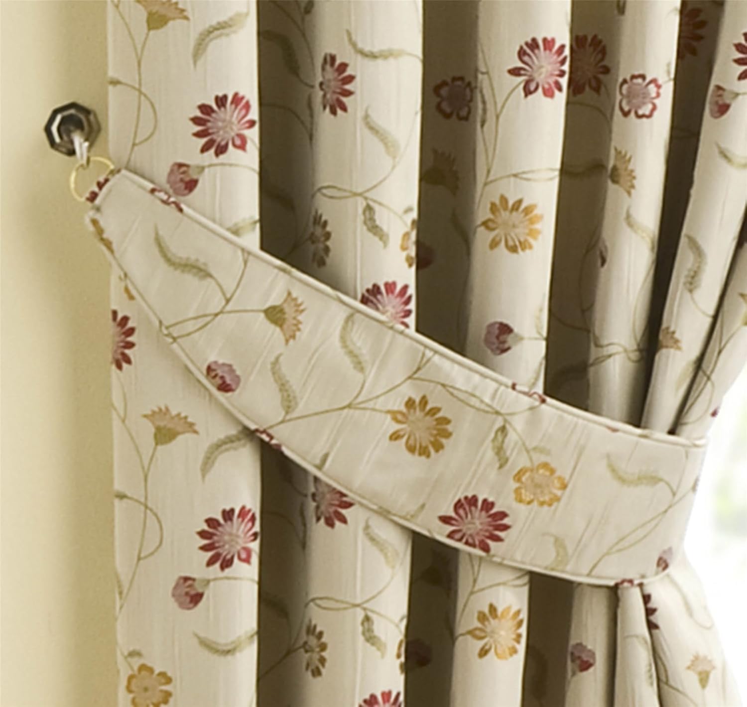 Homescapes Cream Curtain Jacquard Tie Backs Set of 2 Complementing