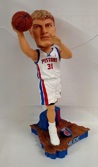 Amazon Co Jp Nba Detroit Pistonsダーコ ミリチッチ 31 Bobbleheadホワイトjersey スポーツ アウトドア