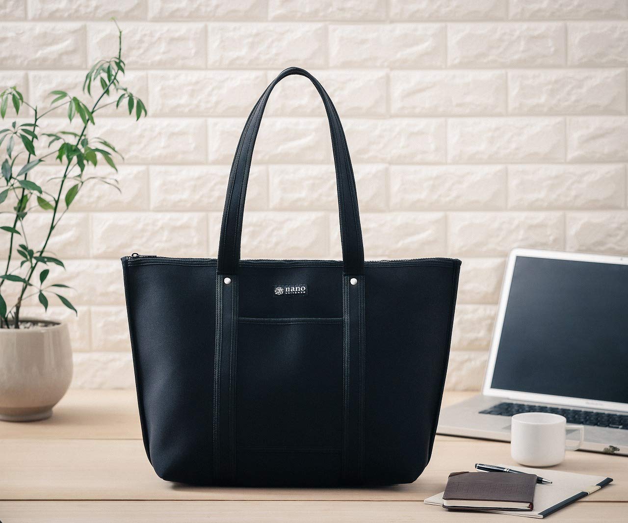 nano・universe ON/OFFで使える! SMART TOTE BAG BOOK：4/27発売【ムック本付録】ナノ・ユニバース(nano･universe)軽量素材のファスナー付きトートバッグ