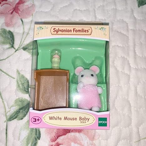 Amazon レア 海外版シルバニアファミリー シルバニアeu シロネズミの赤ちゃん 白ねずみ おもちゃ ホビー