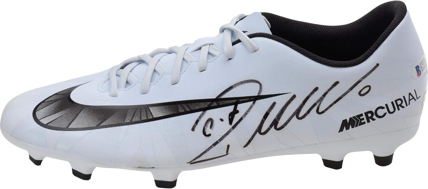 ronaldo juventus cleats