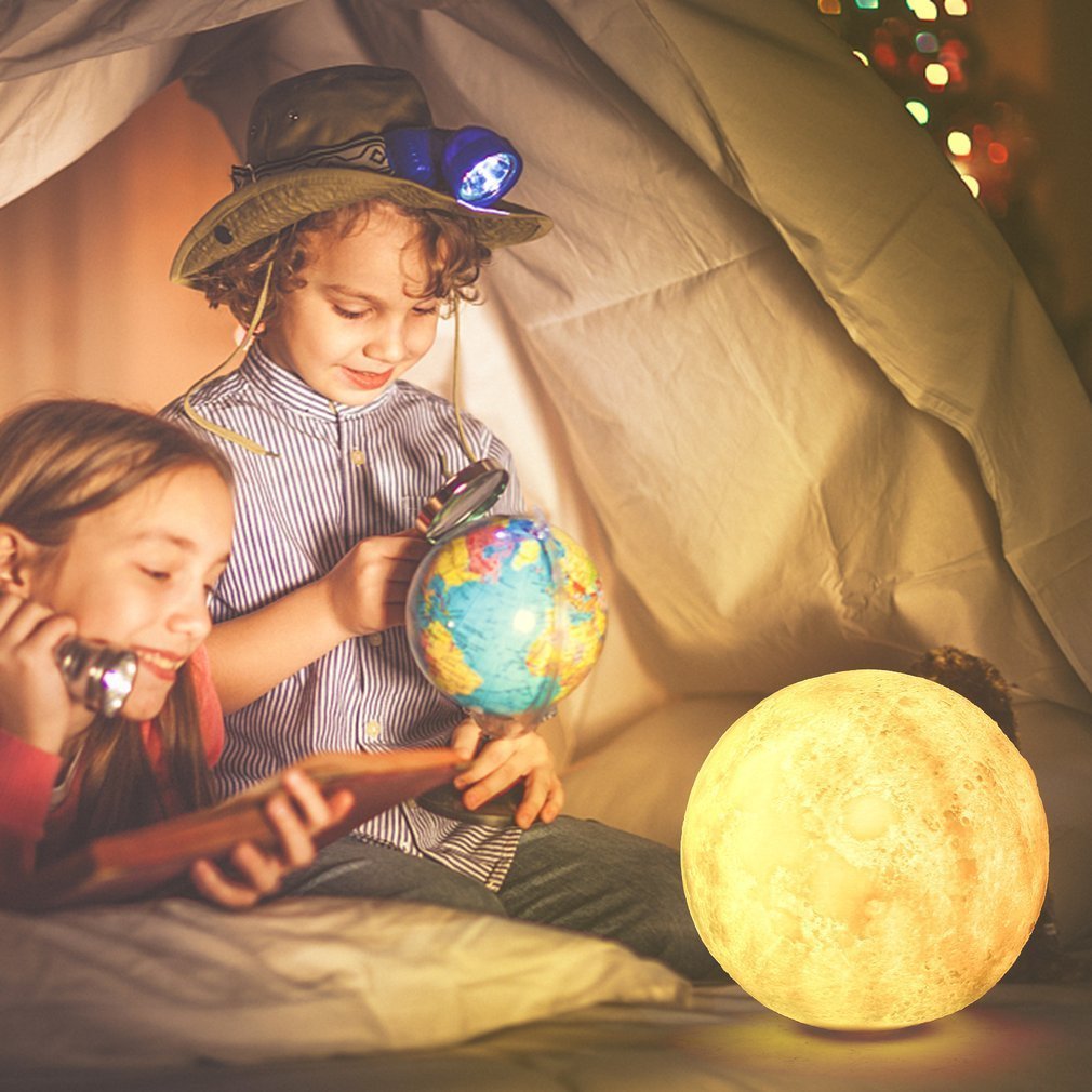 Lampada Lunare 3D con Telecomando，Notturna Lampada da Comodino con Usb Ricaricabile, Lampada Colorata Ottima per Bambino e Regalo (Diametro 12cm)