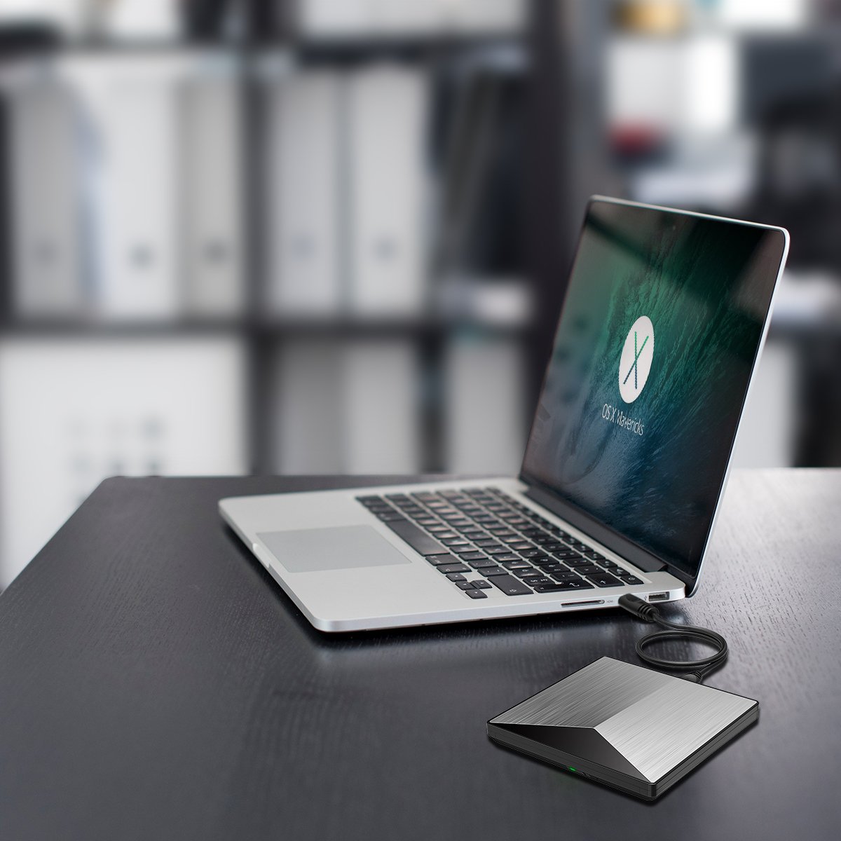 External CD DVD Drive, BESTRUNNER USB 3.0 Slim Portable CD DVD RW Writer Burner Optical Drive for Notebook Laptop Desktop PC White