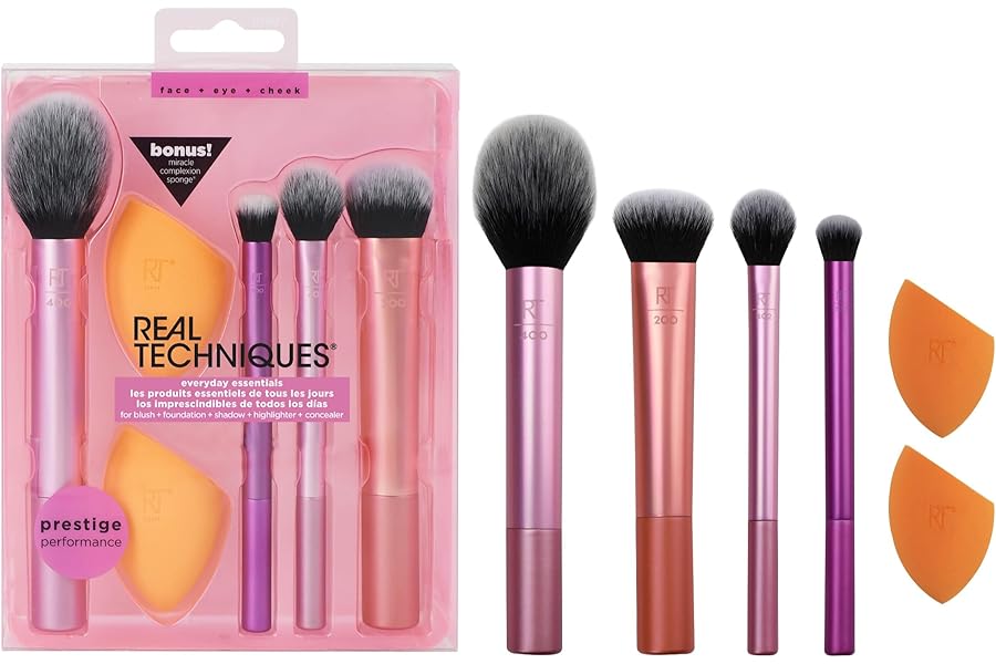 Real Techniques 6 Piece Everyday Essentials Makeup Brush Set, Includes 4 Brushes & 2 Makeup Sponges, For Foundation, Blush, Bronzer, Contour, Eyeshadow, & Powder, Travel Gift Set, Cruelty-Free & Vegan