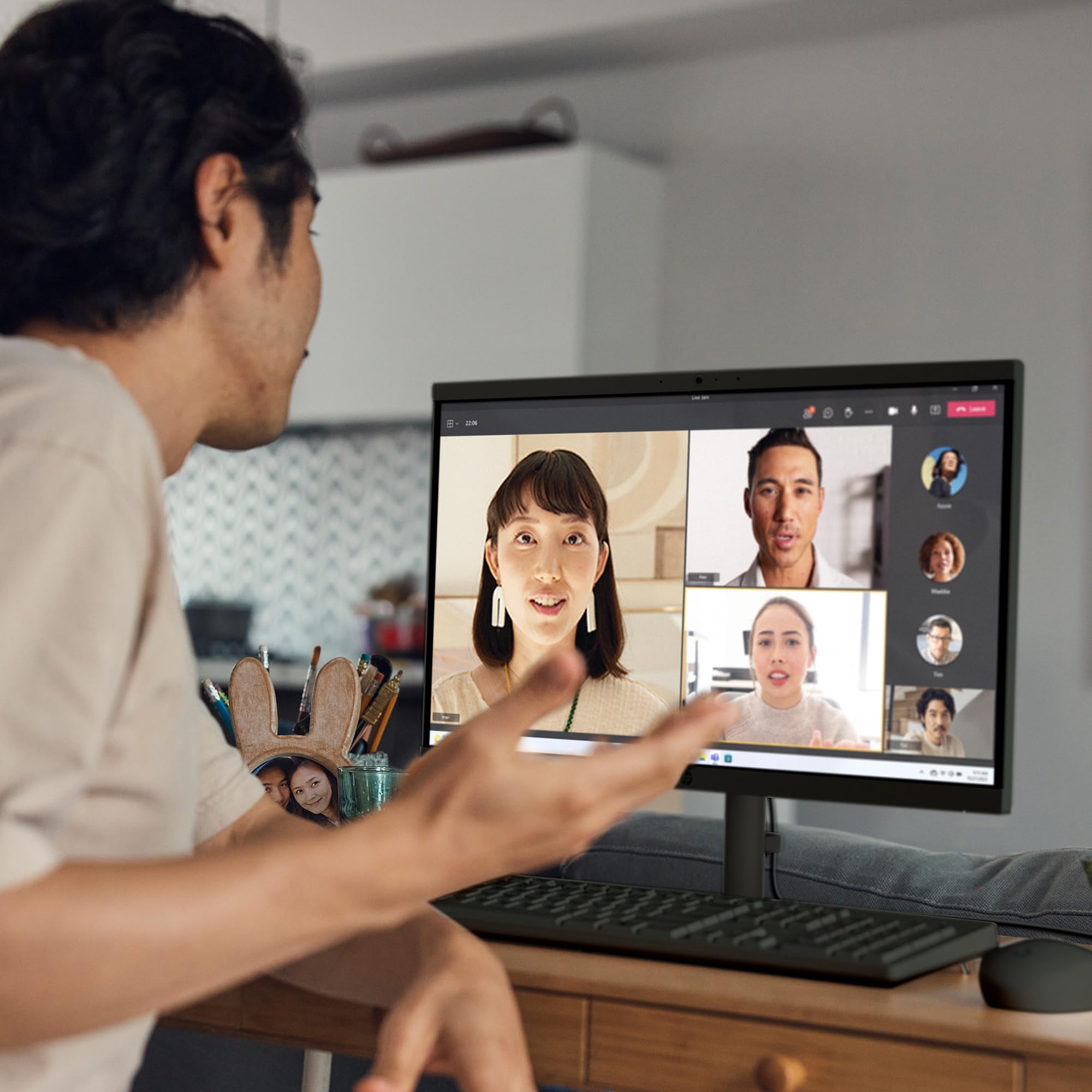 HP 22 inch All-in-One Desktop PC, FHD Display, Intel N200, 8 GB RAM, 512 GB SSD, Intel UHD Graphics, Windows 11 Home, 22-dg0040 (2024)