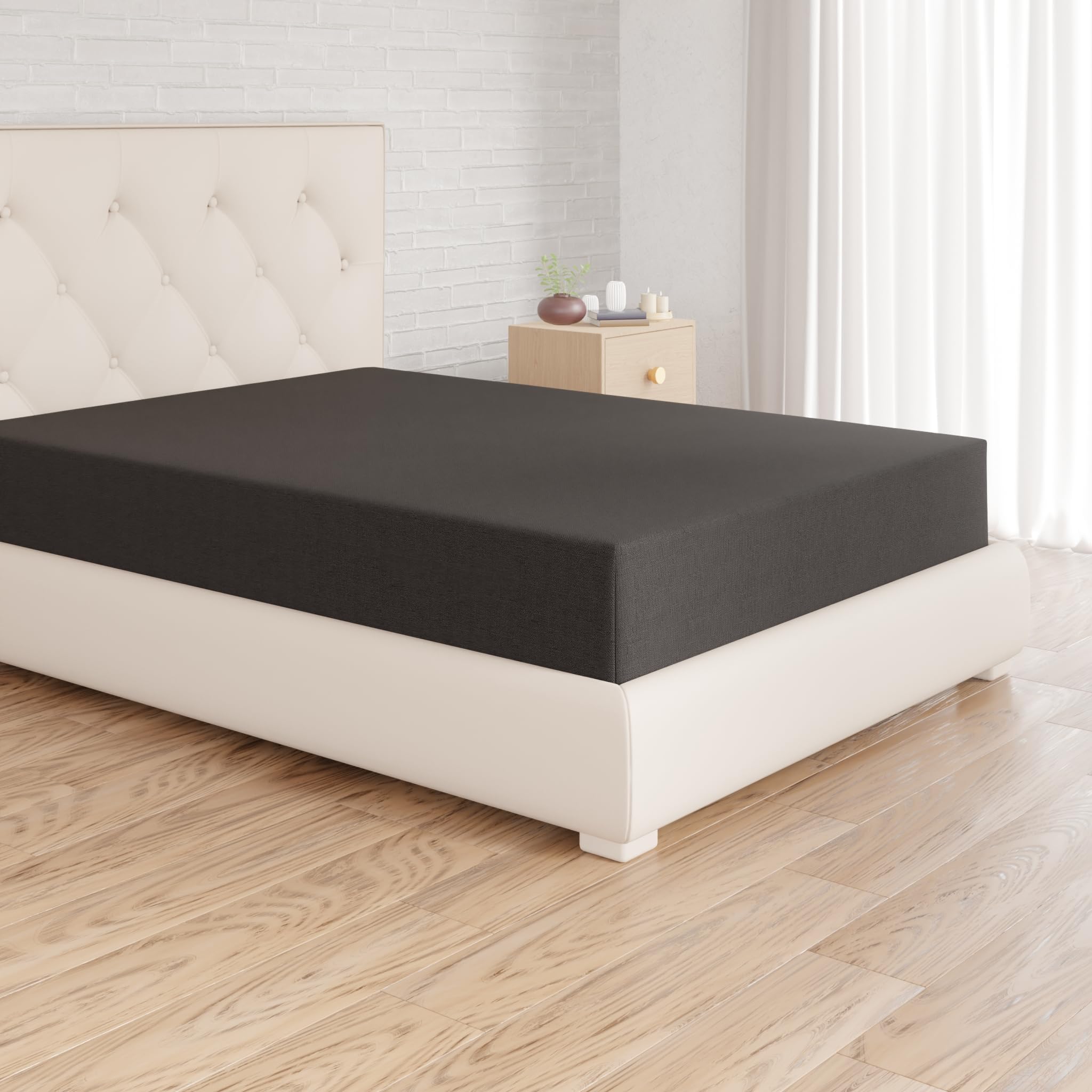Amazon Basics Bedding Soft Microfibre King Size Fitted Sheet with 12 inch (30 cm) Deep Pocket, 150 x 200 cm, Black — image 1